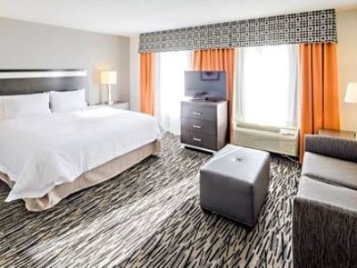Hotel Hampton Akron-south