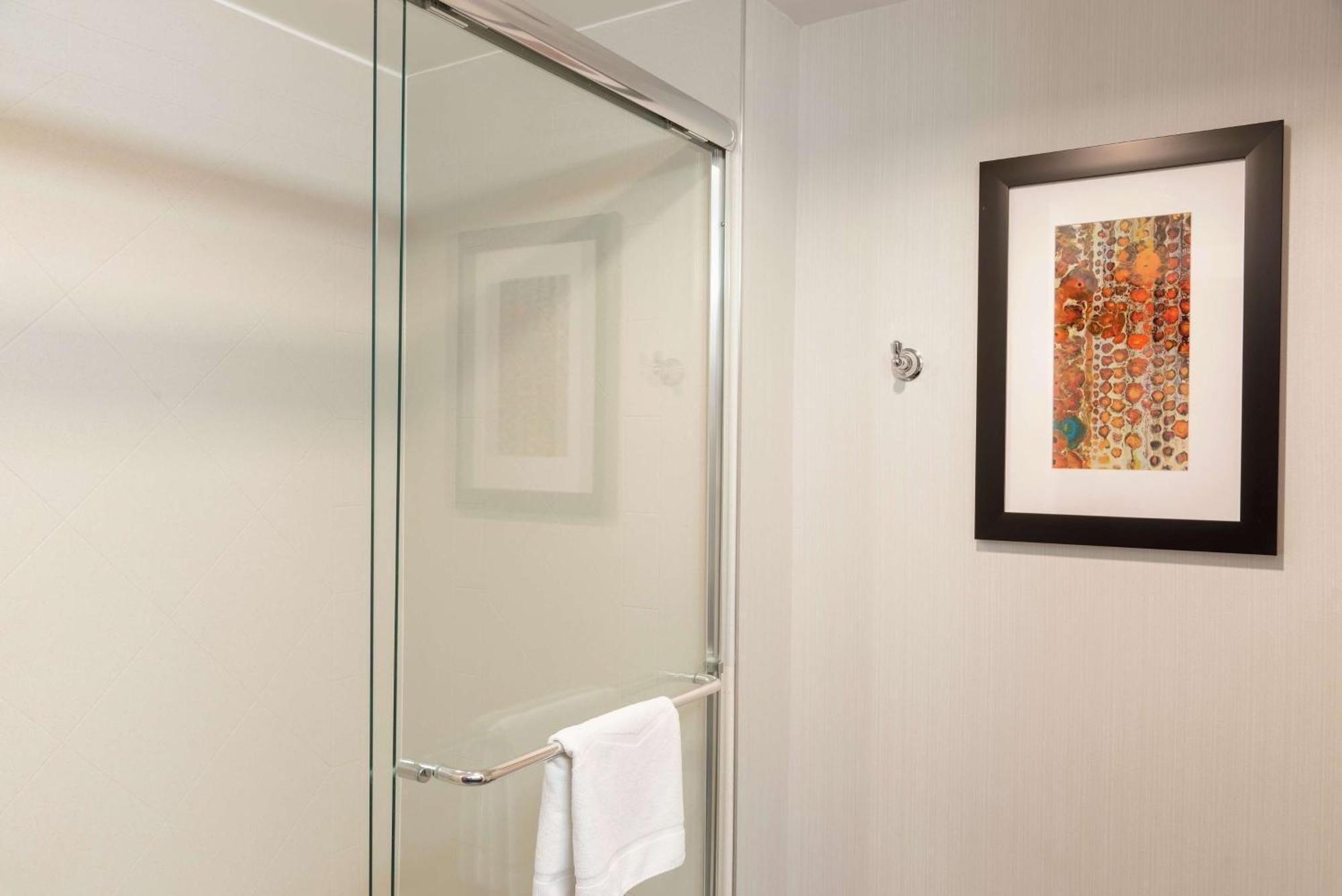 Hotel Hampton Akron-south 3*